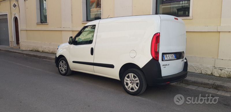 Usata Fiat Doblò 105 CV (77 kW) 2018 Bianco Monovolume