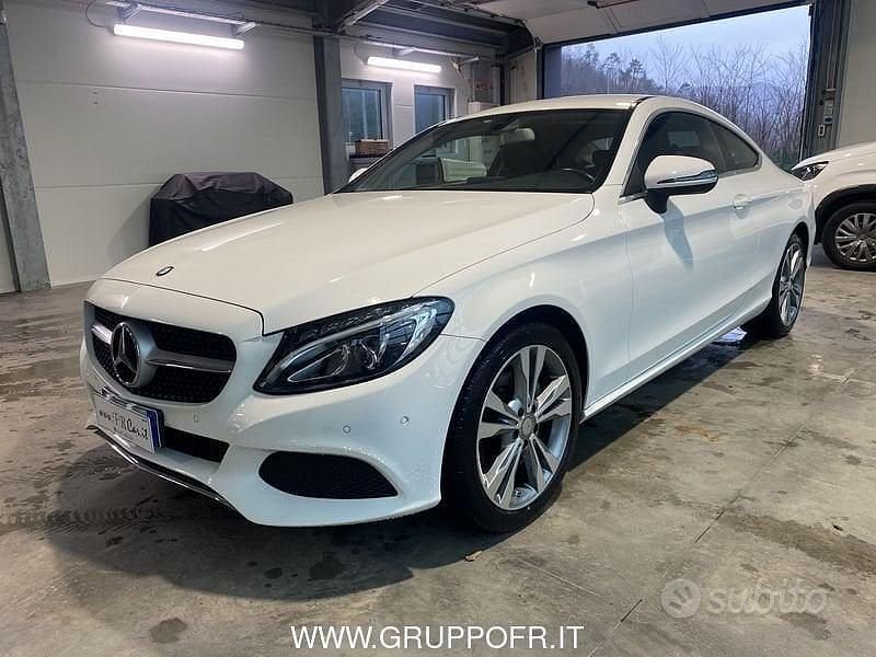 Usata Mercedes C220 170 CV (125 kW) 2016 Bianco Coupé
