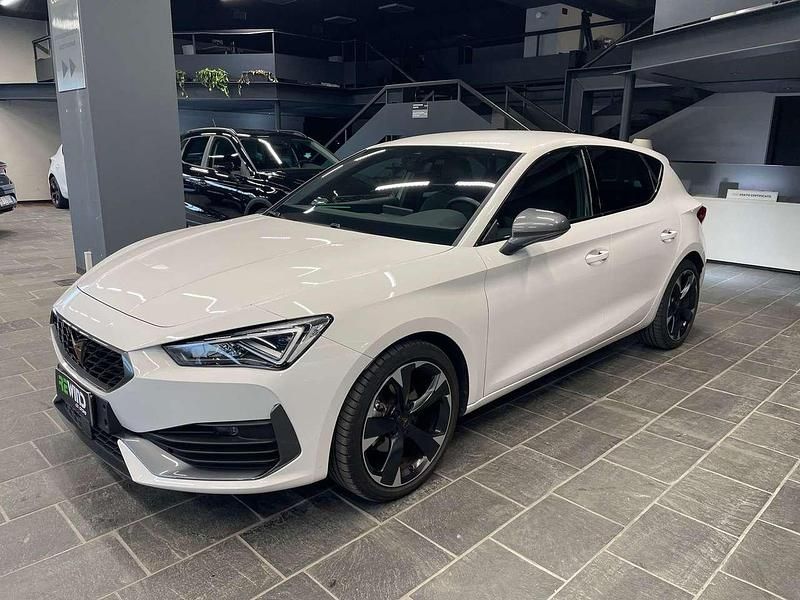 Usata Cupra Leon 150 CV (110 kW) 2023 Bianco Berlina