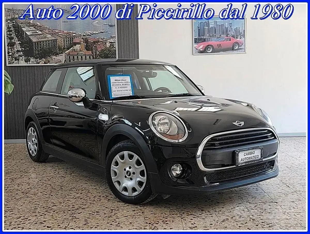 Usata Mini ONE 102 CV (75 kW) 2015 Nero Utilitaria