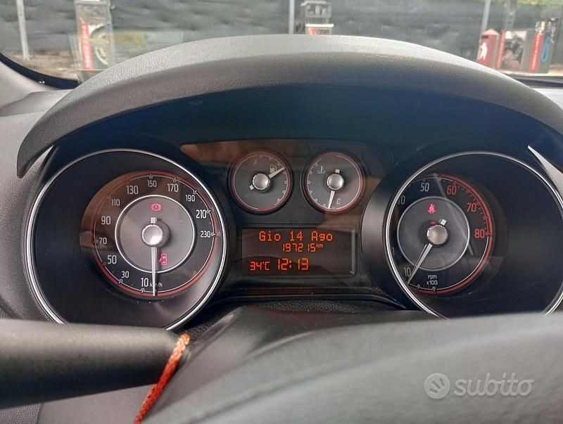 Usata Fiat Punto 77 CV (56 kW) 2017 Grigio Utilitaria