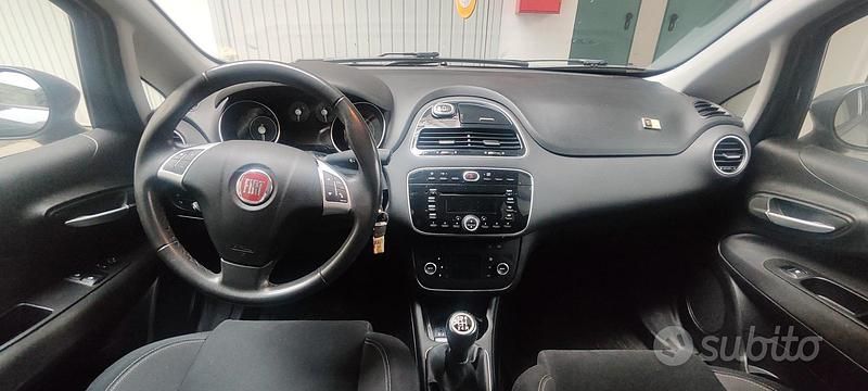 Usata Fiat Punto 75 CV (55 kW) 2013 Grigio Utilitaria