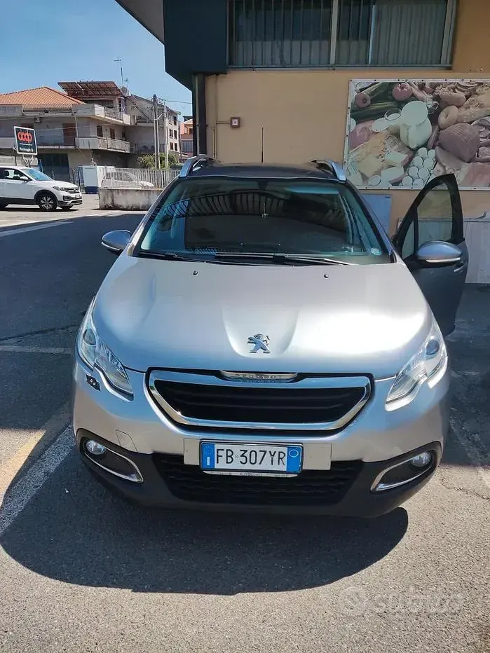 Usata Peugeot 2008 99 CV (72 kW) 2016 Grigio SUV