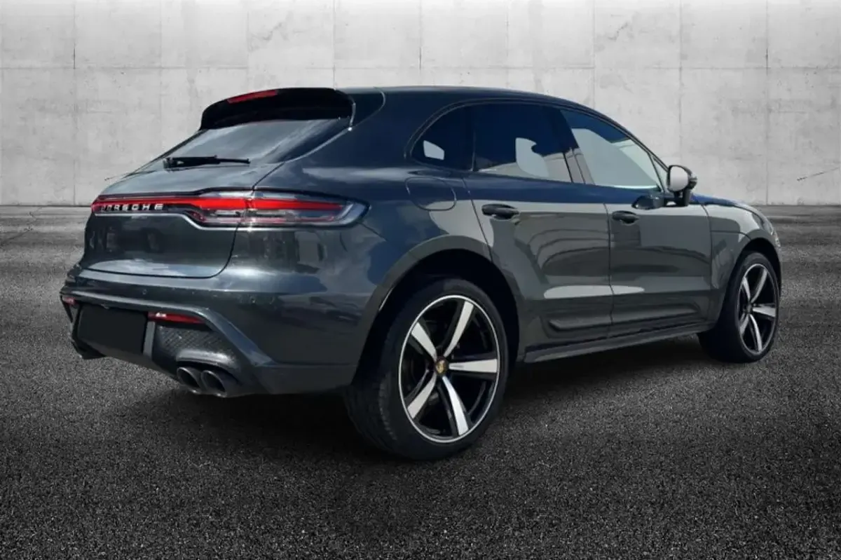 Usata Porsche Macan 265 CV (194 kW) 2023 Grigio SUV