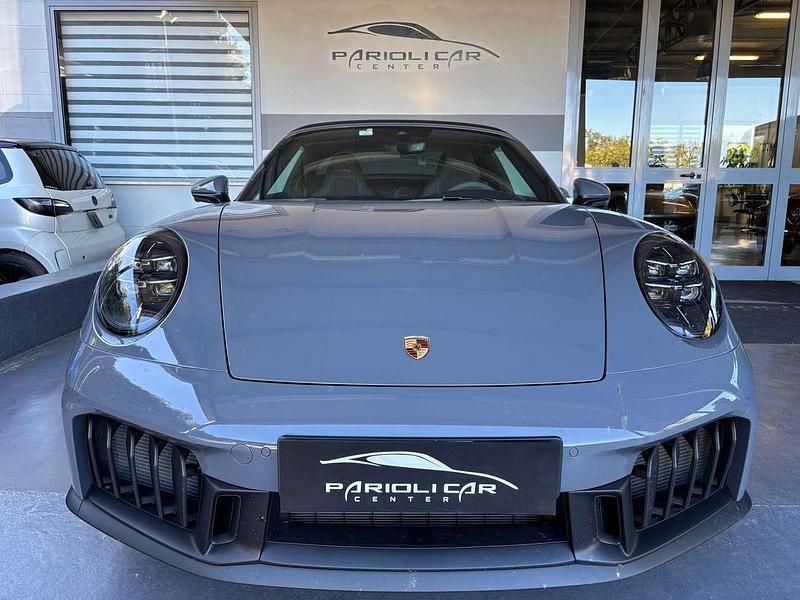 Usata Porsche 911 541 CV (397 kW) 2025 Grigio Cabrio