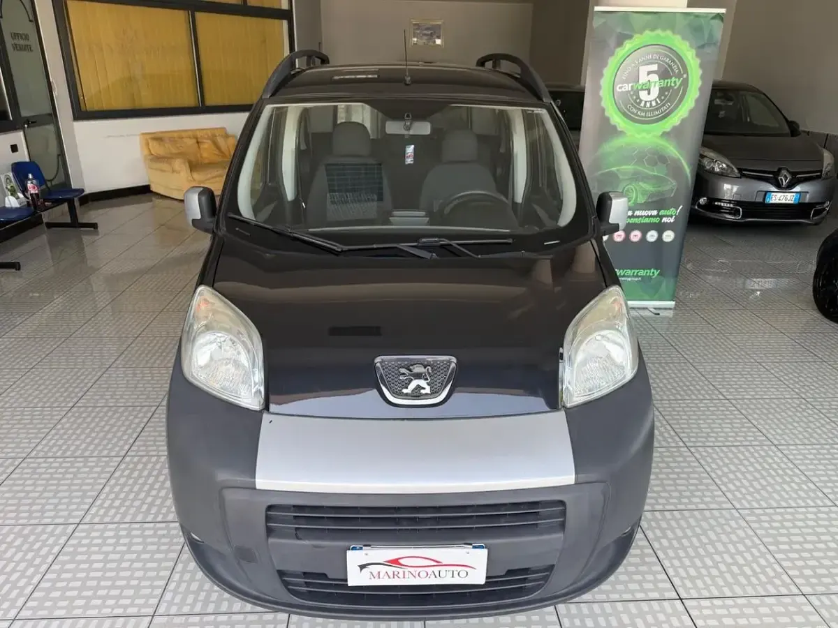 Usata Peugeot Bipper Outdoor 75 CV (55 kW) 2011 Nero Monovolume
