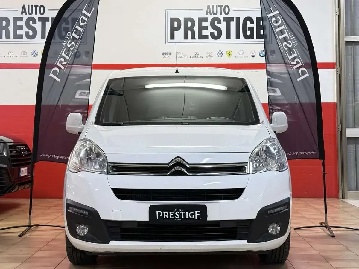 Usata Citroën Berlingo 120 CV (88 kW) 2018 Nero Monovolume