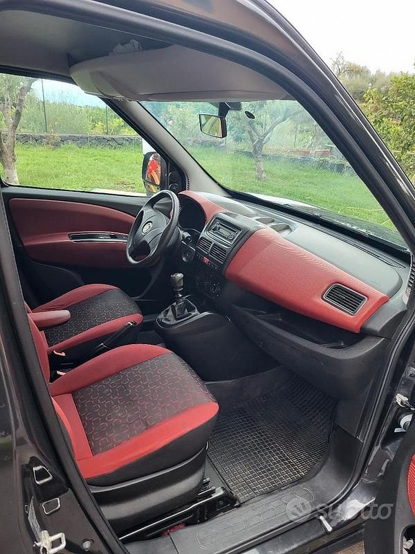 Usata Fiat Doblò 2014 Nero Monovolume
