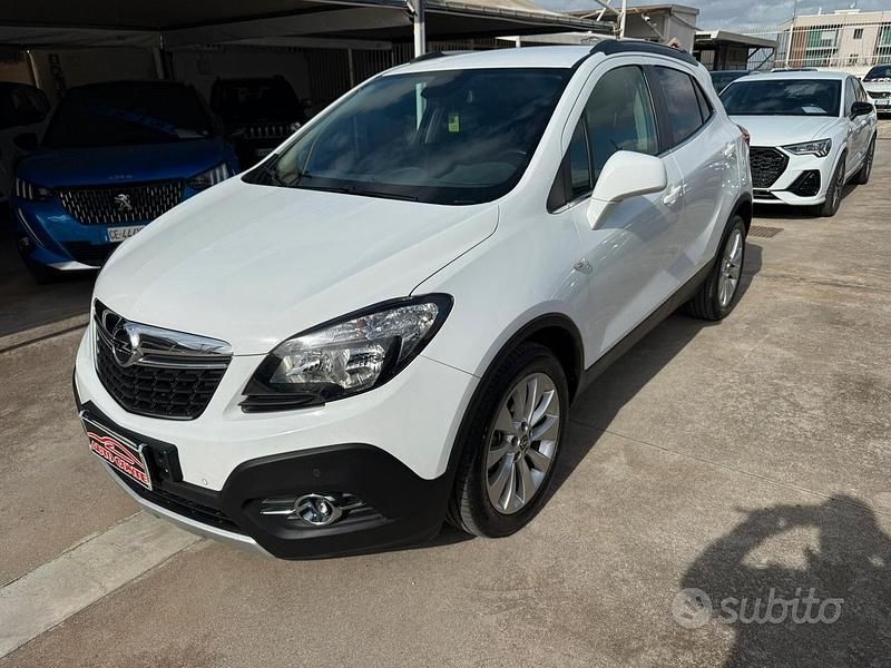 Usata Opel Mokka Cosmo 131 CV (96 kW) 2015 Bianco SUV