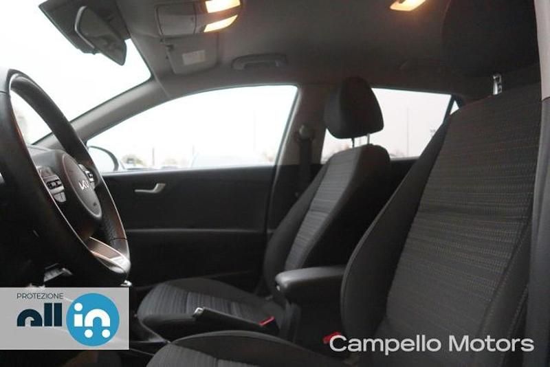 Usata Kia Stonic Style 100 CV (73 kW) 2022 Blu SUV