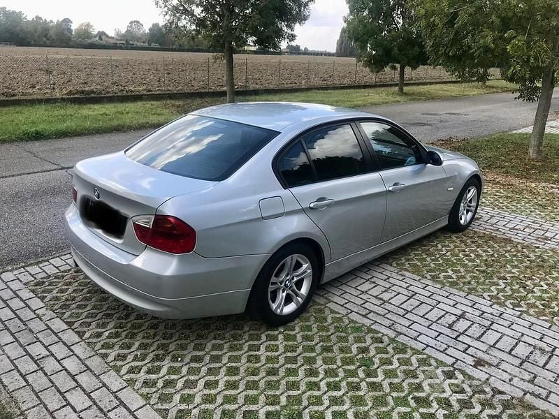 Usata BMW 320 170 CV (125 kW) 2008 Grigio Berlina