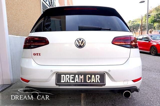 Käytetty VW Golf VIII GTI 245 HP (180 kW) 2020 Valkoinen Sedan