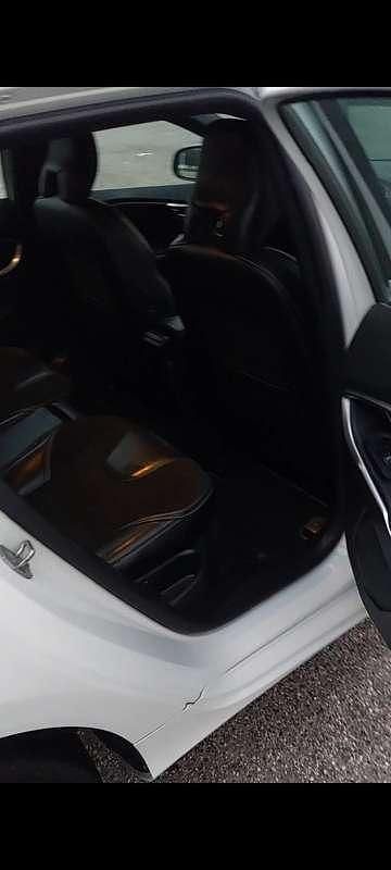 Usata Volvo V40 Kinetic 120 CV (88 kW) 2016 Berlina