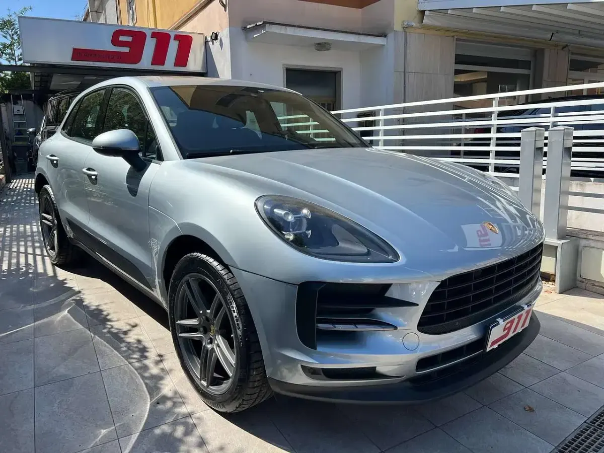 Usata Porsche Macan 245 CV (180 kW) 2019 Argento SUV