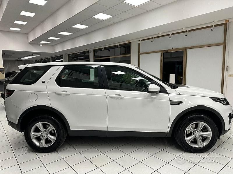 Usata Land Rover Discovery Sport HSE Luxury 150 CV (110 kW) 2015 Bianco SUV