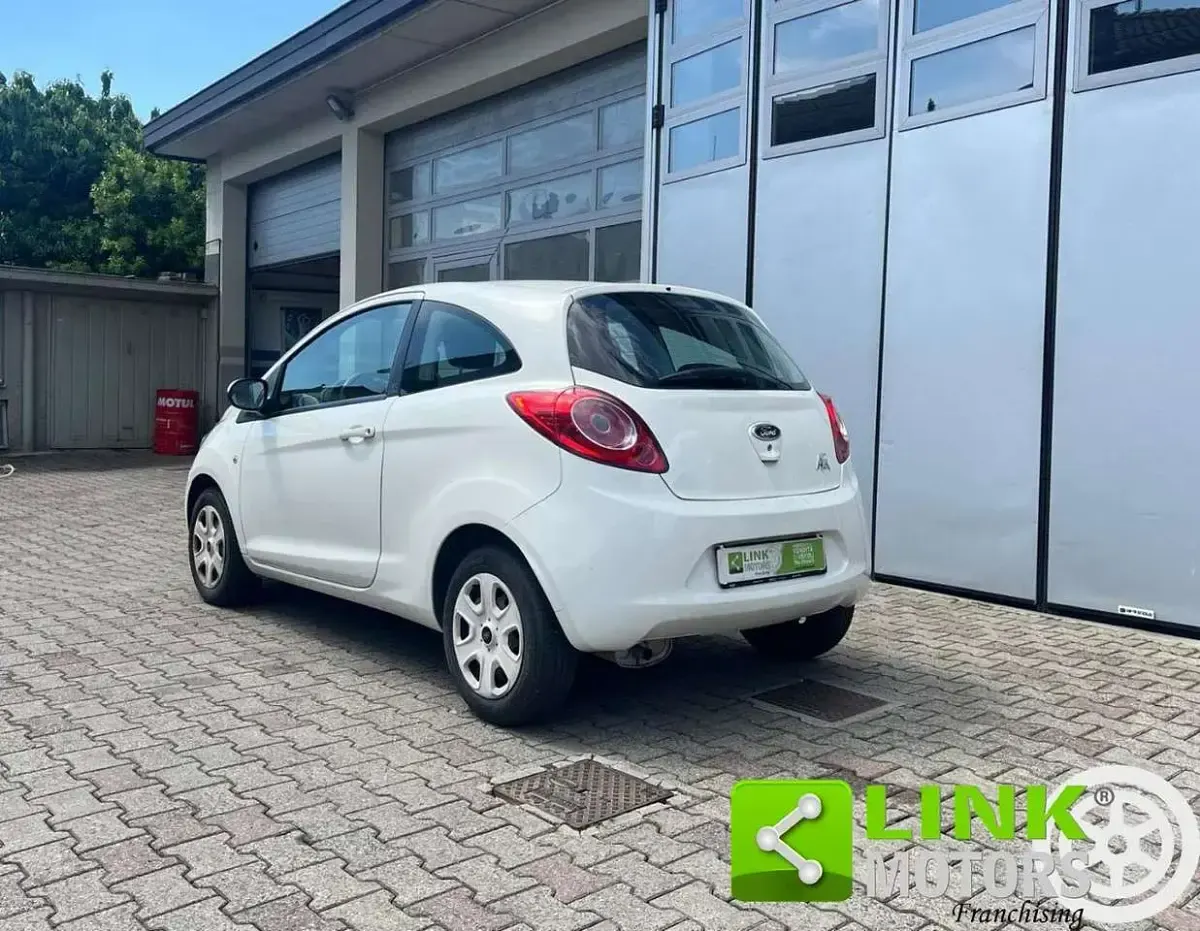 Usata Ford Ka 69 CV (50 kW) 2014 Bianco Utilitaria