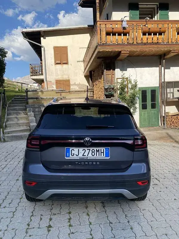 Usata VW T-Cross Advance 110 CV (80 kW) 2022 Bluazzurro SUV