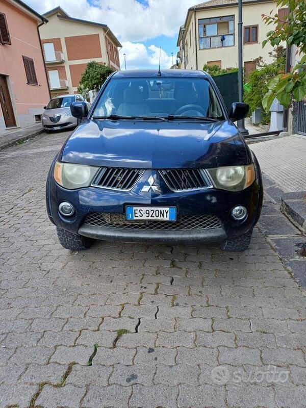 Usata Mitsubishi L200 2009 Blu Pick-up