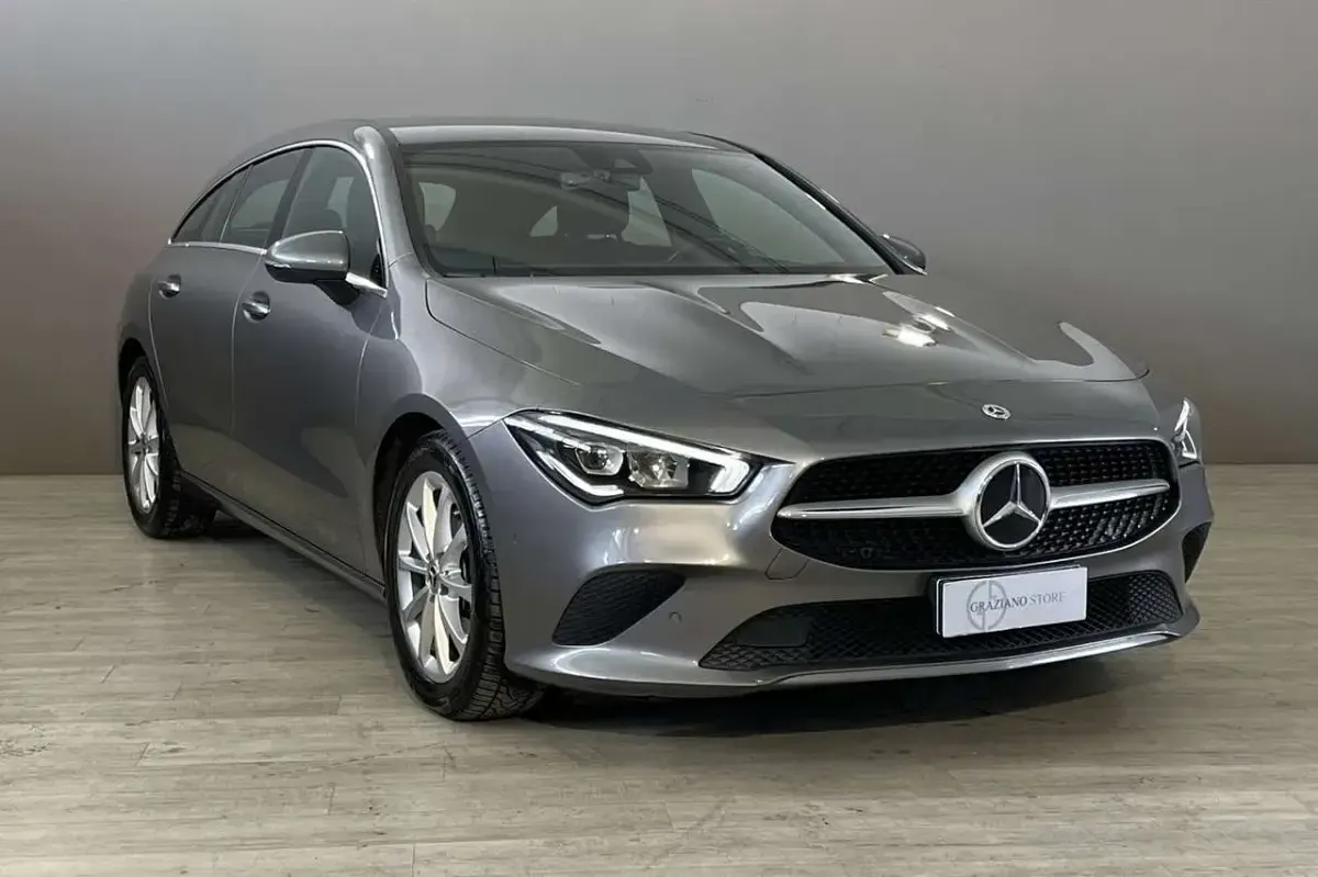 Usata Mercedes CLA180 Shooting Brake Business 116 CV (85 kW) 2022 Grigio Station wagon