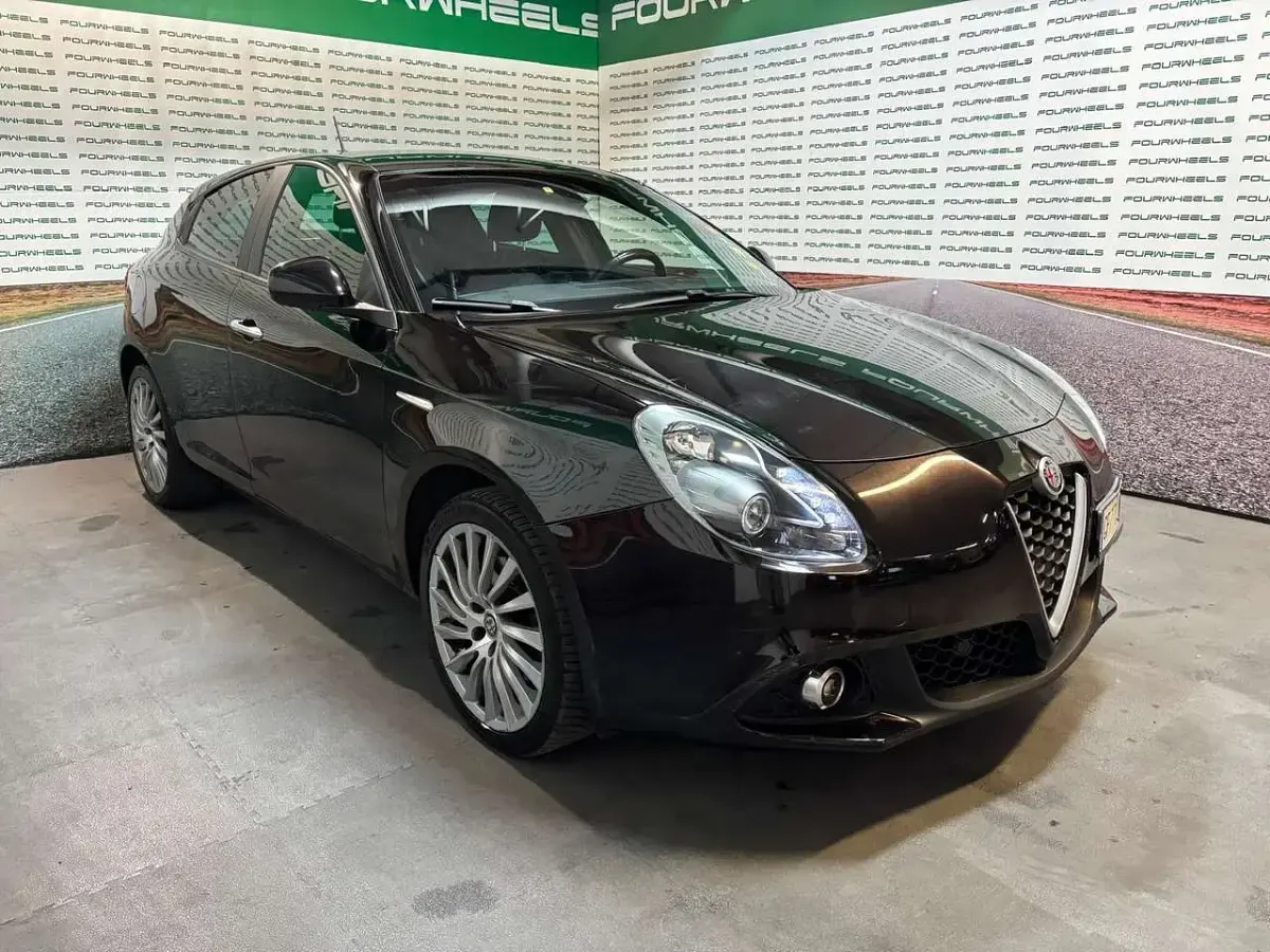 Usata Alfa Romeo Giulietta 175 CV (128 kW) 2018 Nero Utilitaria