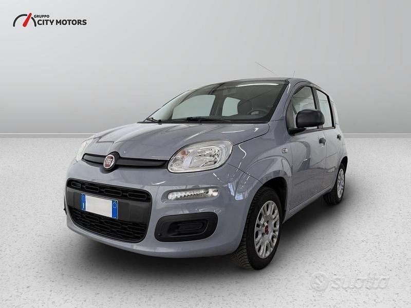 Usata Fiat Panda Pop 69 CV (50 kW) 2018 Grigio Utilitaria