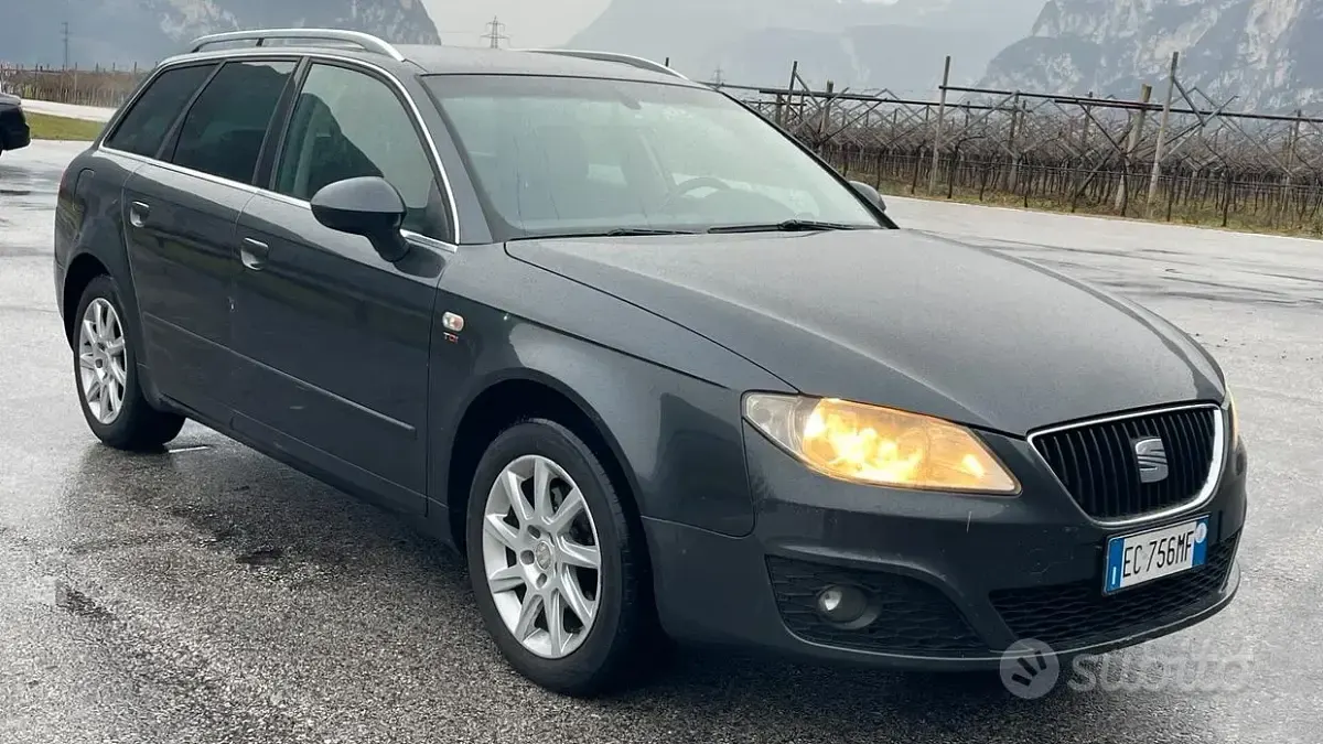 Usata Seat Exeo 143 CV (105 kW) 2010 Grigio Station wagon