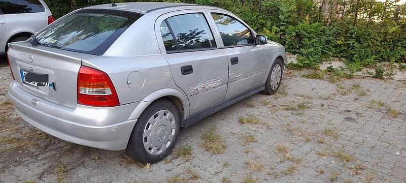 Usata Opel Astra Club 90 CV (66 kW) 2002