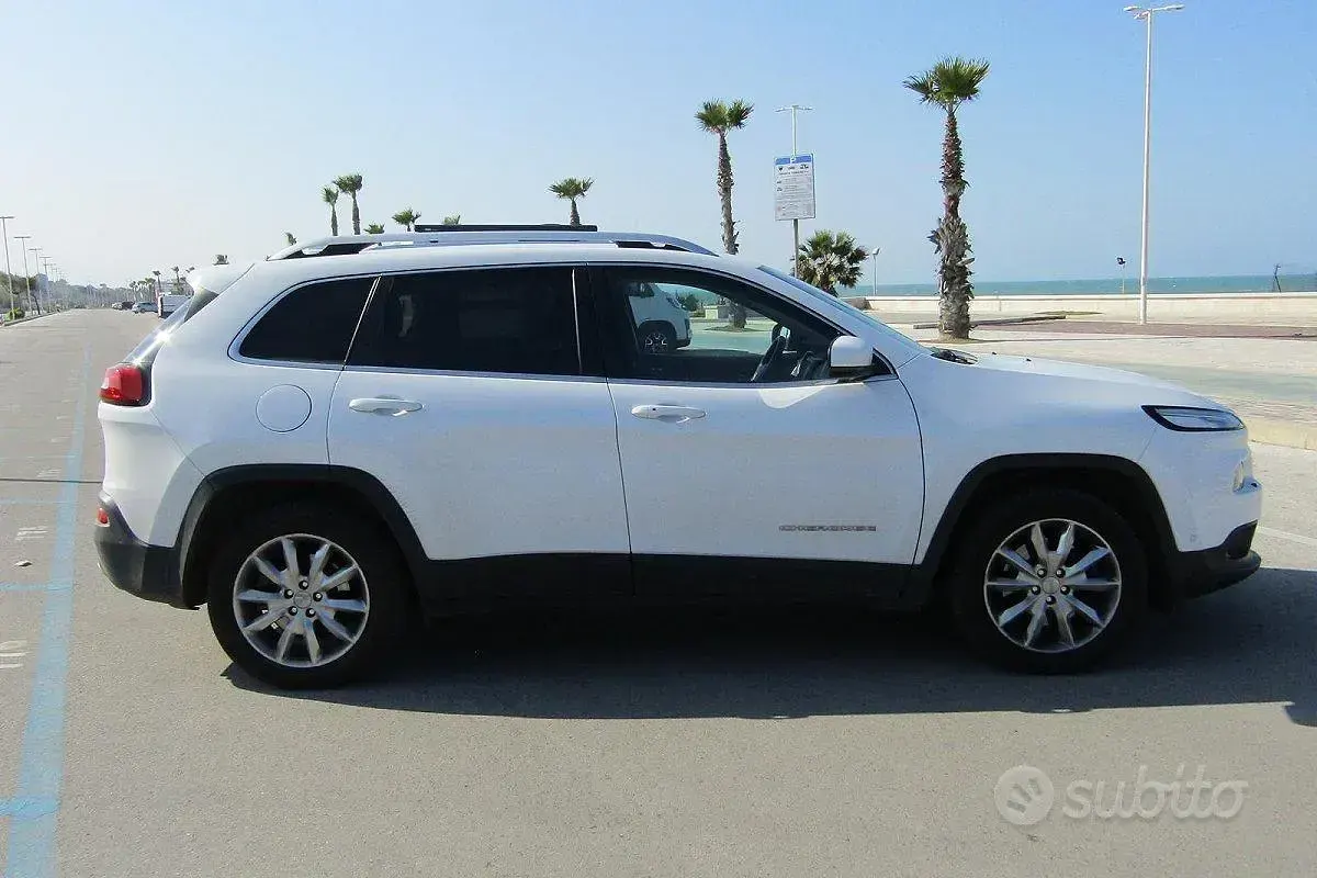 Usata Jeep Cherokee Limited 200 CV (147 kW) 2017 Bianco SUV
