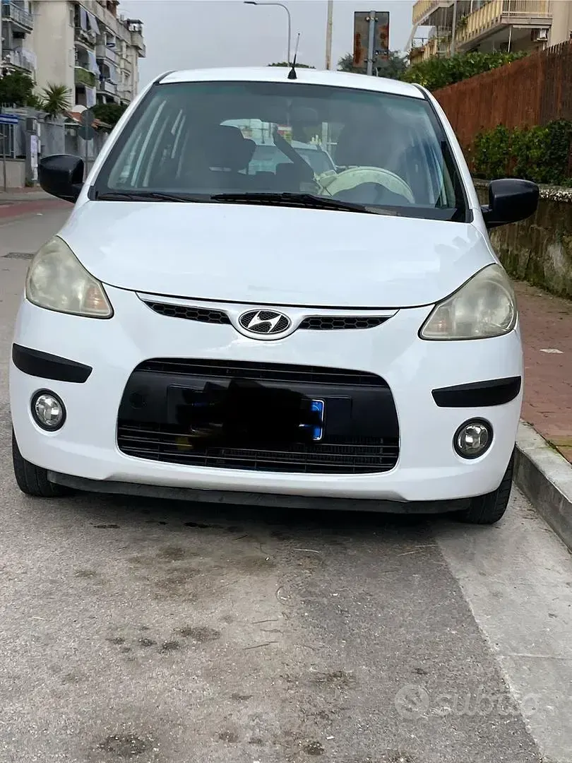 Usata Hyundai i10 Active 66 CV (48 kW) 2010 Bianco Utilitaria