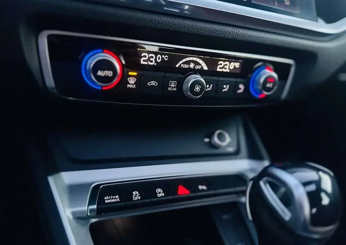 Usata Audi Q3 Ambiente 200 CV (147 kW) 2021 Bianco SUV