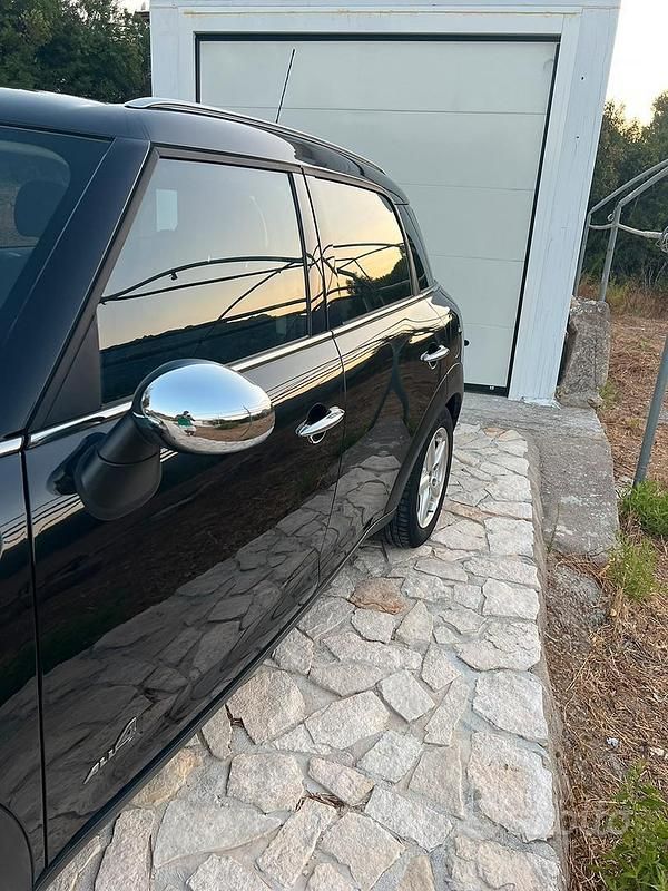 Usado Mini Countryman 111 CV (81 kW) 2012 Negro SUV