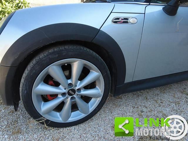 Usata Mini Cooper Seven 88 CV (64 kW) 2006 Grigio Utilitaria