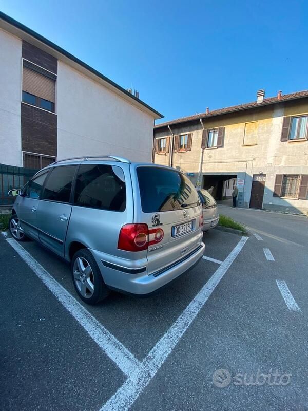 Usata 2007 VW Sharan Comfortline Monovolume | 4200 € - Immagine 1/4