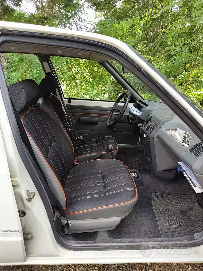 Usata Peugeot 205 44 CV (32 kW) 1991 Bianco Berlina