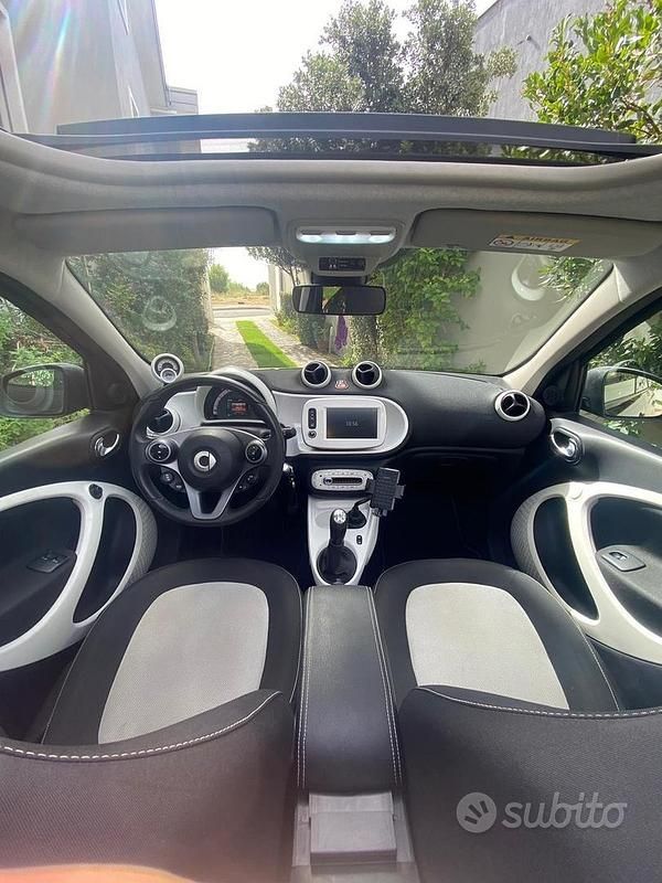 Usata Smart ForFour 2016 Nero Utilitaria
