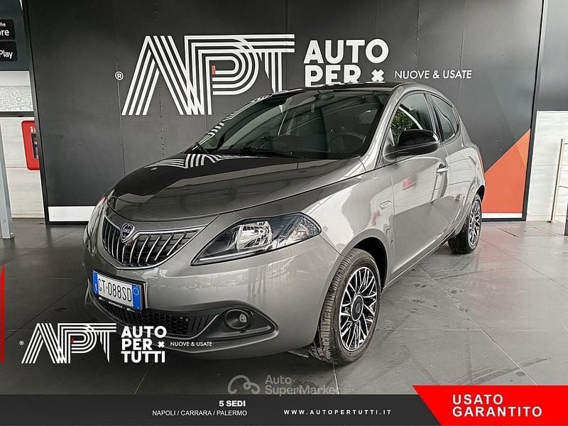 Usata Lancia Ypsilon S 69 CV (50 kW) 2024 Grigio Utilitaria
