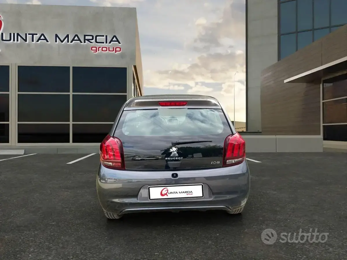Usata Peugeot 108 72 CV (52 kW) 2021 Grigio Berlina