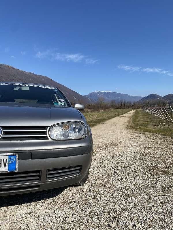 Usata 2003 VW Golf IV Tre volumi | 1200 € (Super prezzo) - Immagine 1/4