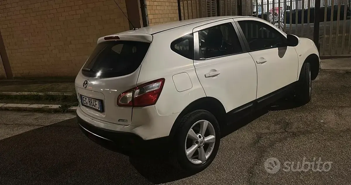 Usata Nissan Qashqai 110 CV (80 kW) 2011 Bianco SUV