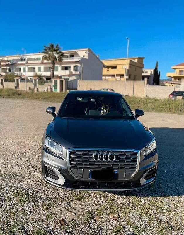 Usata Audi Q2 S-Line 116 CV (85 kW) 2018 Grigio SUV