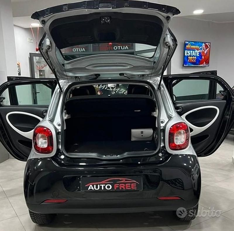 Usata Smart ForFour Prime 95 CV (69 kW) 2015 Nero Utilitaria