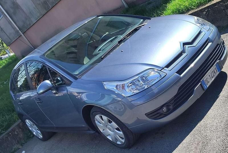Usata Citroën C4 90 CV (66 kW) 2007 Grigio Berlina