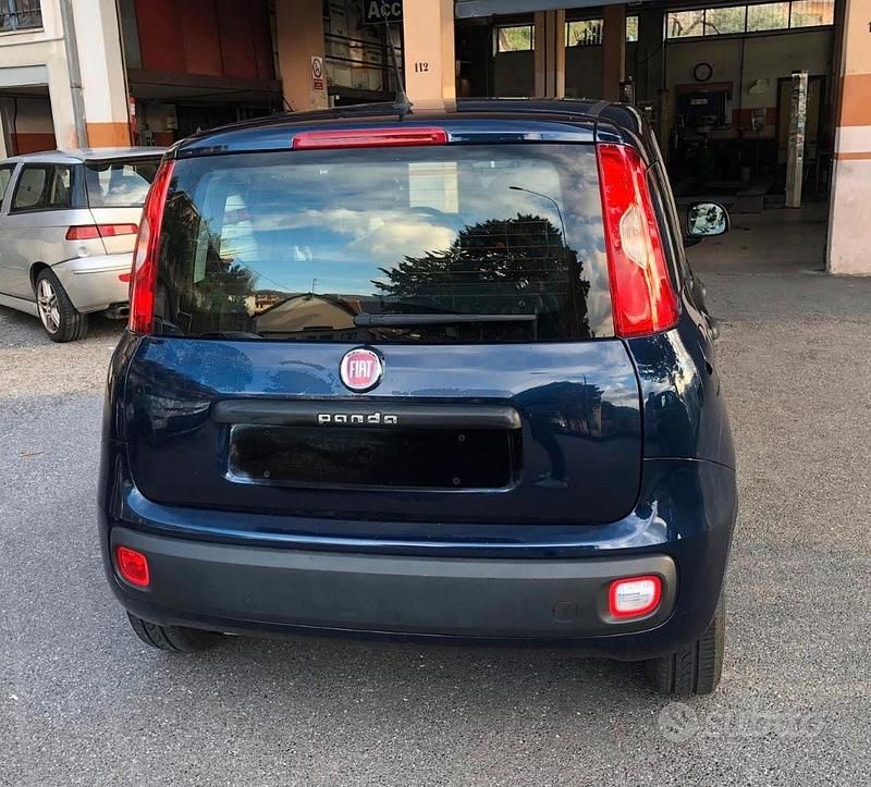 Begagnad Fiat Panda 69 HK (50 kW) 2017 Blå Sedan