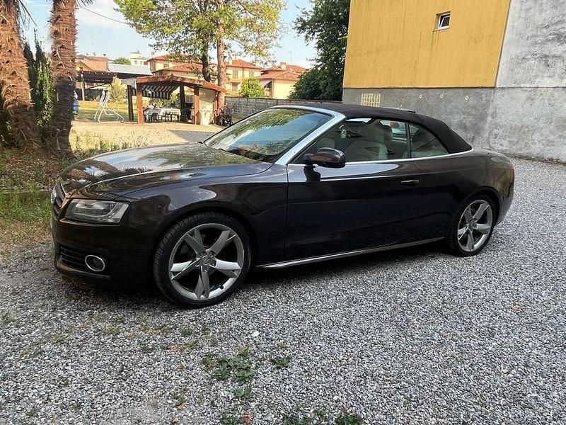 Usata Audi A5 Cabriolet Ambiente 160 CV (117 kW) 2011 Marrone Cabrio