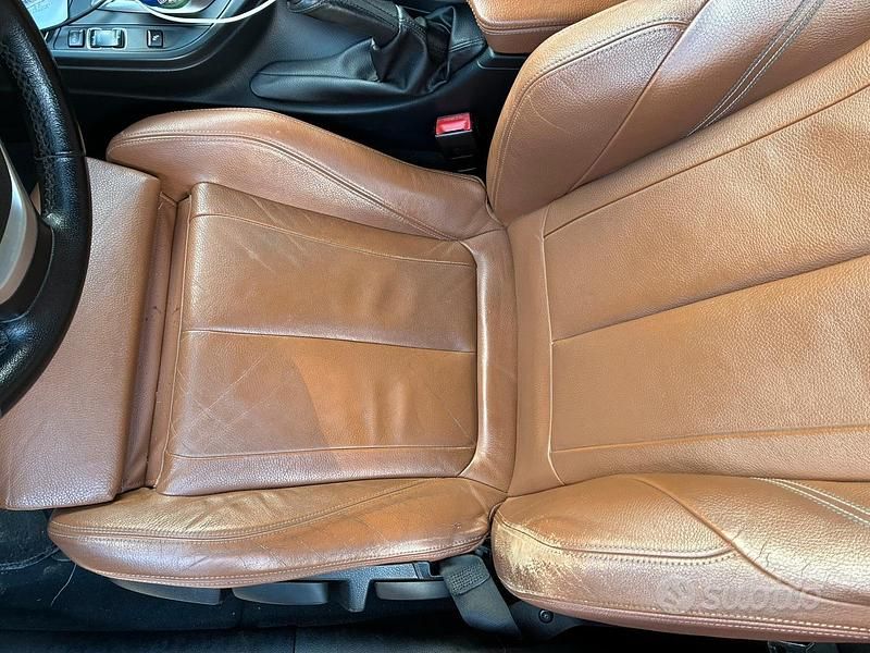 Usata BMW 318 Efficient Dynamics 2013 Blu Station wagon