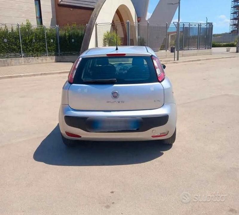 Usata Fiat Punto Evo 75 CV (55 kW) 2011 Grigio Utilitaria