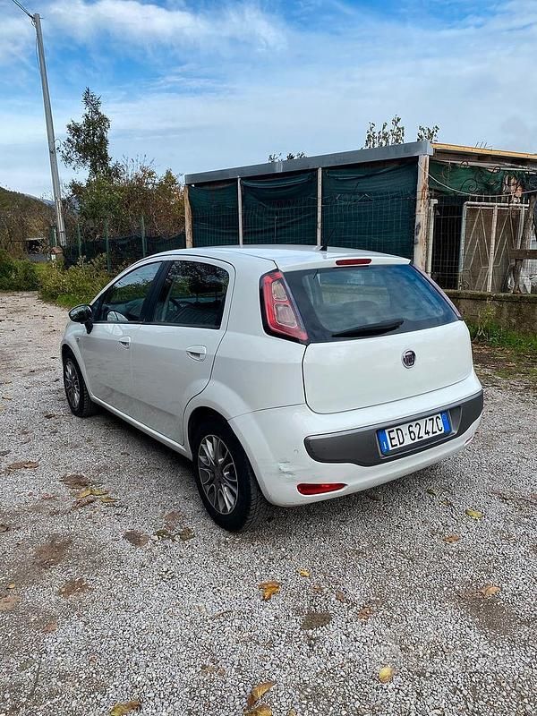 Usata Fiat Grande Punto 2010 Bianco Utilitaria