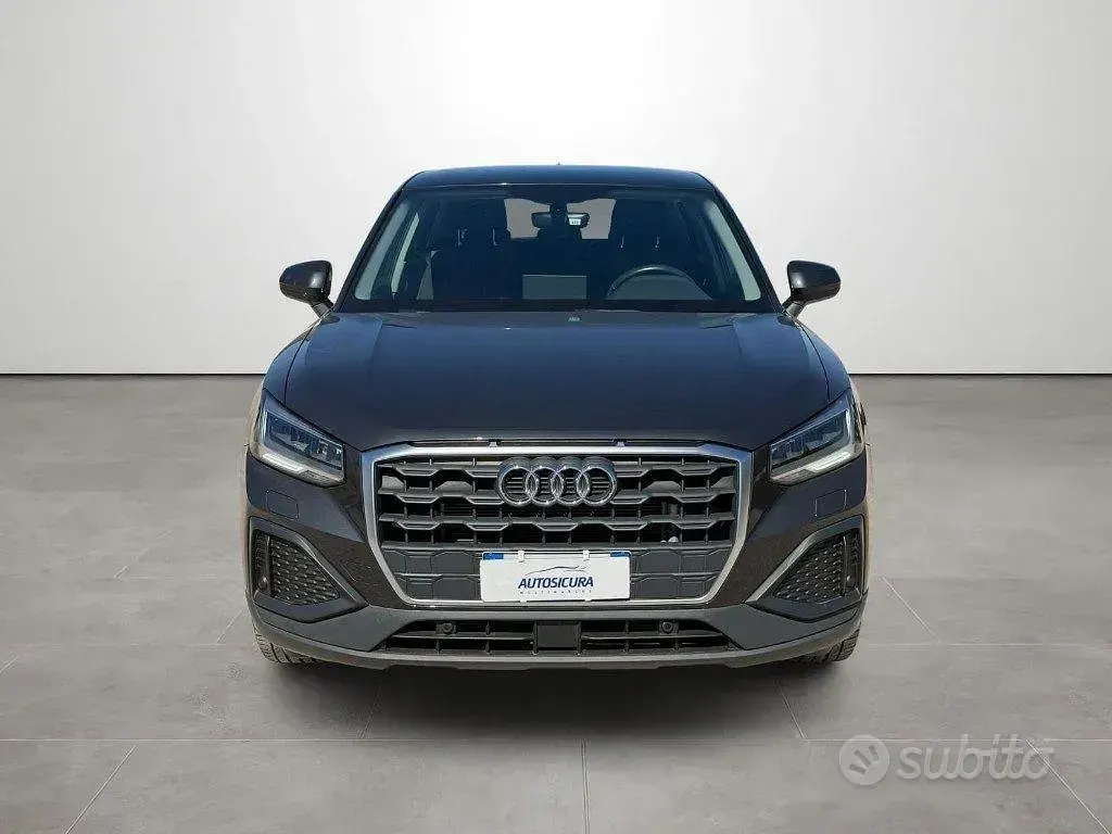 Usata Audi Q2 Admired 150 CV (110 kW) 2023 Grigio SUV