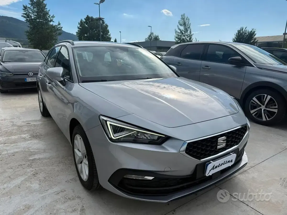 Usata Seat Leon Style 150 CV (110 kW) 2023 Grigio Station wagon