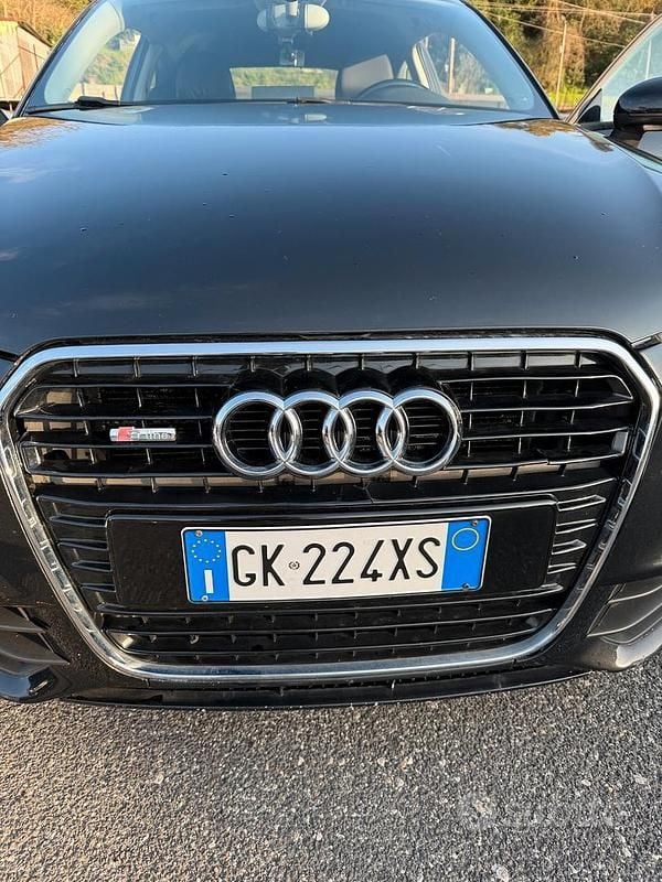 Usata Audi A1 Ambition 105 CV (77 kW) 2010 Nero Utilitaria